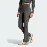 Rib Flared Leggings für 52€ in Adidas