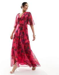 Hope & Ivy – Maxi-Wickelkleid in Pink geblümt für 129,99€ in ASOS