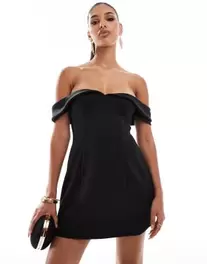 ASOS DESIGN – Minikleid aus Neopren in Schwarz mit Carmen-Herzausschnitt für 26,39€ in ASOS