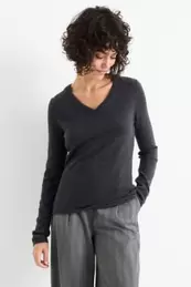 Kaschmir-Pullover mit V-Ausschnitt für 79,99€ in C&A