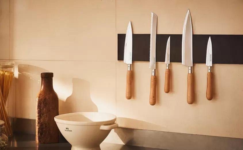 MESSER MIT HOLZGRIFF für 17,99€ in ZARA HOME