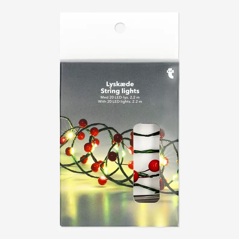 Lichterkette mit roten Beeren - 220 cm für 8€ in Flying Tiger