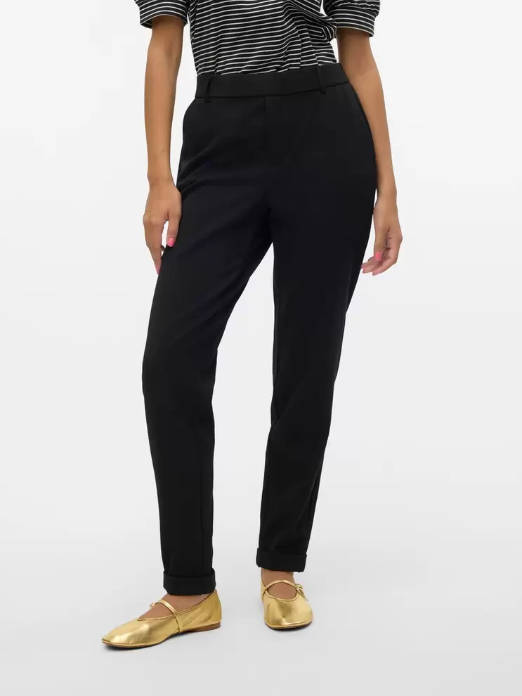 VMMAYA Mittlere Taille Hose für 34,99€ in Vero Moda