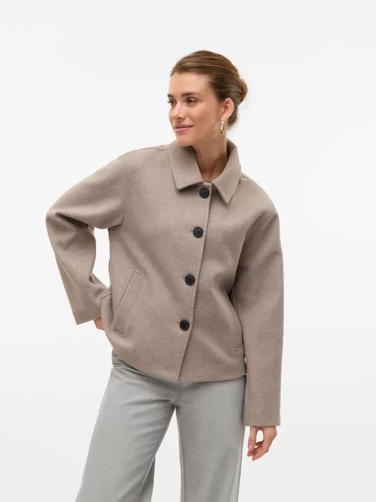 VMFORTUNEMIE Jacke für 59,99€ in Vero Moda