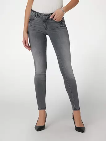 Curve X Skinny Jeans für 99€ in Guess