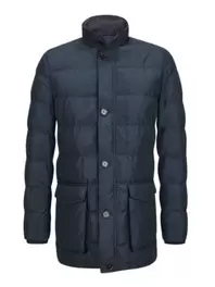 Steppjacke mit Microdaune und integrierter Kapuze für 399,99€ in Hirmer