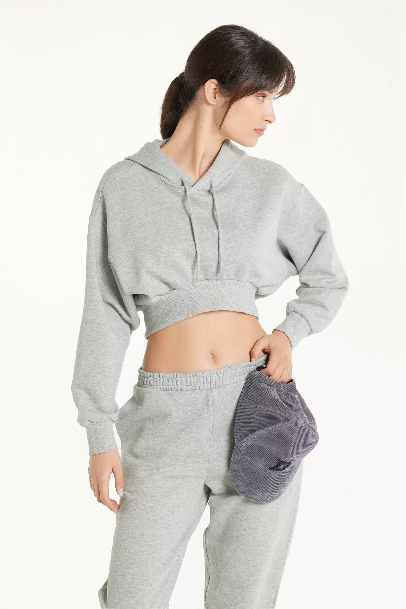 Dickes Langarm-Sweatshirt mit Kapuze und überschnittener Schulter für 22,99€ in Tezenis