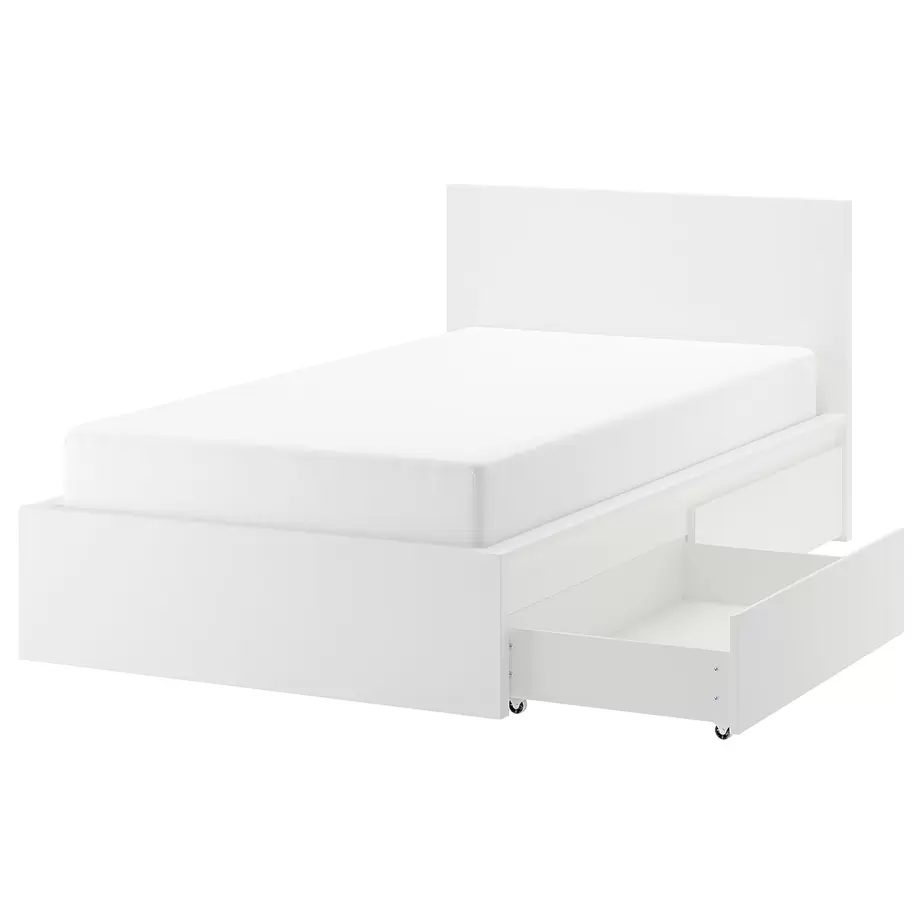 MALM für 259€ in IKEA