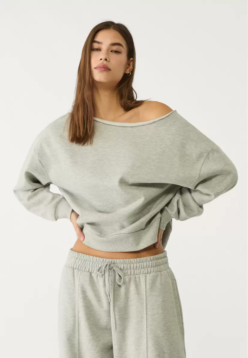 Sweatshirt mit Rundausschnitt für 19,99€ in Stradivarius