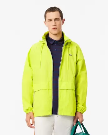 Wasserabweisende Windjacke mit abnehmbarer Kapuze für 250€ in Lacoste