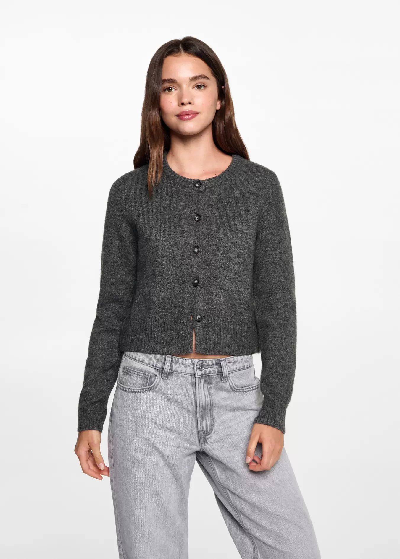 Strickjacke mit Knöpfen für 29,99€ in Mango