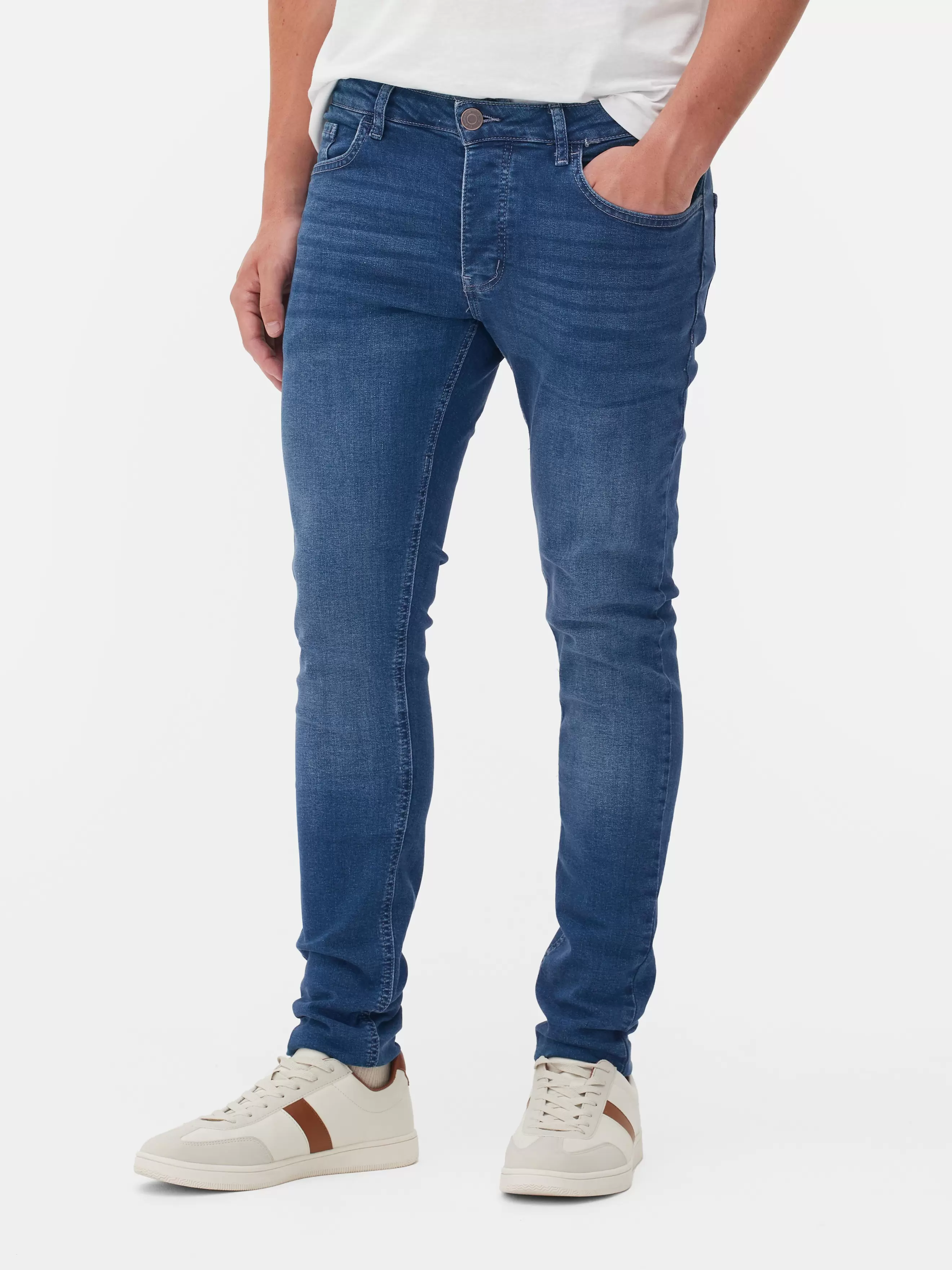 Skinny-Jeans aus Stretch für 18€ in Primark