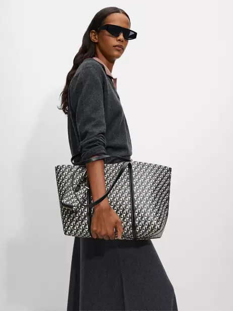 Reversible Printed Shopper Bag für 39,99€ in Parfois