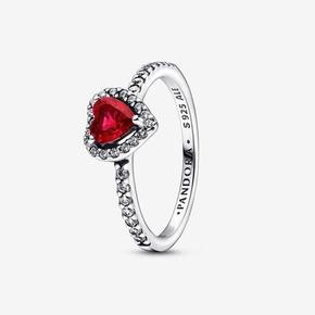 Ausgeprägtes Rotes Herz Ring für 79€ in Pandora