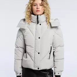 Steppjacke mit Kapuze für 29,99€ in New Yorker